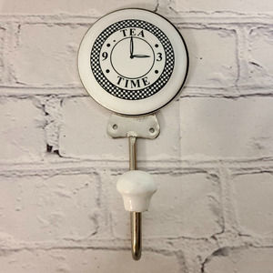 Black and White Tea Time 3 o'clock Kitchen/Laundry/Bedroom Wall Hanger Hook 6.5"